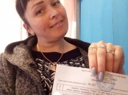 Появляются селфи с избирательными бюллетенями на президентских выборах в Николаевской области