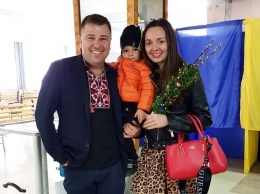 "Не я бью, верба бьет": как звезды поздравили украинцев со светлым праздником