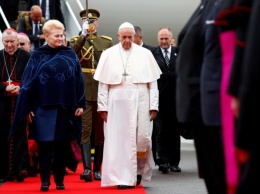 Папа поздравил католиков с Пасхой и напомнил о войне в Донбассе