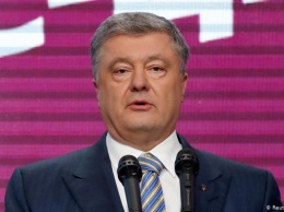 Уходит, но не сдается: что пообещал Порошенко после поражения на выборах