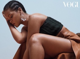 Рианна снялась в горячей фотосессии для Vogue
