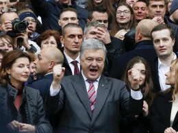 "Как Папа Римский": Порошенко стал лидером новой партии, известно название