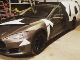 Американец превратил Tesla Model S в ужасный кемпер