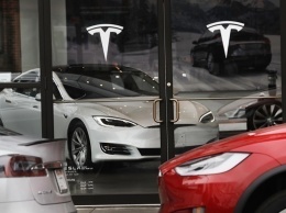 Tesla показала тест-драйв обновленного автопилота