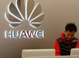 Huawei P30 Pro сам связывается с китайскими серверами - СМИ