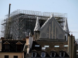 Сгоревший Нотр-Дам накроют ''зонтом'': свежие фото знаменитого собора
