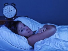 Бессонница в летнюю ночь: Британские ученые рассказали, как заснуть в сильную жару