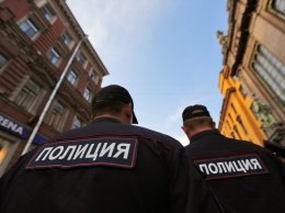 В Петербурге задержали активистов, установивших бетонный мешок