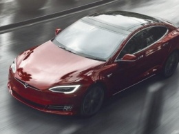 Комфортнее и дальнобойнее: Tesla обновила Model S и Model X