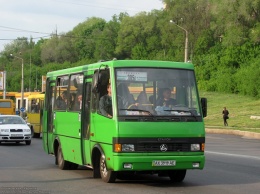 Расписание и маршруты: в Харькове пустят дополнительные автобусы до кладбищ