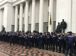 После принятия Закона о языке, в Киеве заминировали парламент