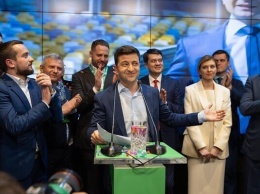 ''Победим эту гадость'': Зеленский записал новое обращение и предупредил украинцев