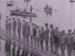 В Сети показали кинохронику соревнований по плаванию на Монастырском острове 1938 года