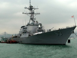 Два эсминца ВМС США вошли в Тайваньский пролив