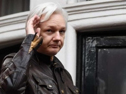 Основателя WikiLeaks Ассанжа посадили за решетку: детали приговора, фото из суда поражают