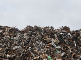 В Николеве из-за обвала мусора на свалке умер ребенок