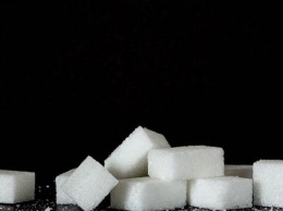 Вызывает диабет: 5 самых распространенных мифов о сахаре