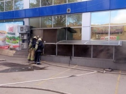 В Николаеве горел торговый центр на рынке "Колос", - ФОТО