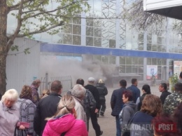 В Николаеве горит супермаркет АТБ (ФОТО, ВИДЕО)