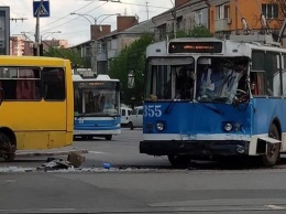 В Виннице столкнулись трамвай и троллейбус, есть пострадавшие