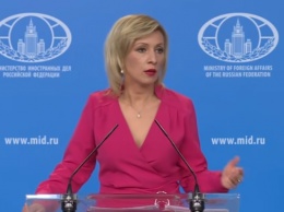 ''Не дали выполнить долг!'' Захарова огрызнулась на претензии о паспортах РФ на Донбассе
