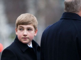 "Боже, я влюбилась!": сеть шокировали фото сына Лукашенко и его новый имидж