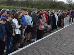 День Катастрофы: в Харькове почтили память погибших при Холокосте евреев (фото)