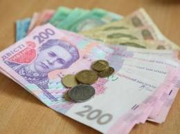 Зарплата за март в Украине выросла на 12,5 процента
