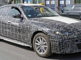 Фотошпионы заглянули внутрь электромобиля BMW i4