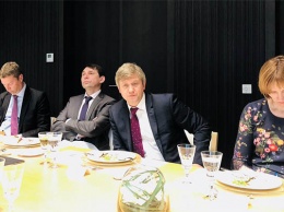 Представители ЕК обсудили с командой Зеленского реформы в Украине