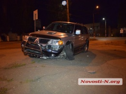 В центре Николаева «Паджеро» на огромной скорости вылетел на пешеходную дорожку