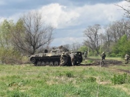 Десантники провели учения с боевой стрельбой в зоне ООС