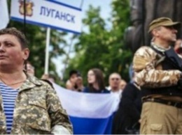 В Луганске сначала «взяли рейхстаг», а потом «Беркут» разогнал Майдан. ФОТО