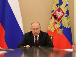''Может сесть в лужу'': политик из РФ оценила последствия ''паспортной щедрости'' Путина