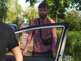 В Мариуполе патрульные задержали таксиста "под кайфом", - ФОТО