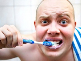 Стоматолог из Университета Данди дал несколько советов по защите зубов от кариеса