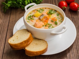 «Лучше обойтись без горяченького»: Врач рассказал о преувеличенной пользе супа
