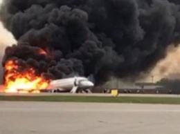 Один из "черных ящиков" сгоревшего в "Шереметьево" Superjet серьезно поврежден - МАК РФ