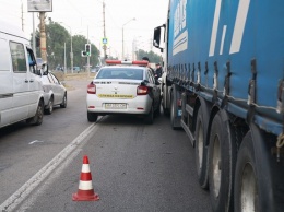 На Донецком шоссе столкнулись 4 авто: пробка тянется до Набережной Заводской