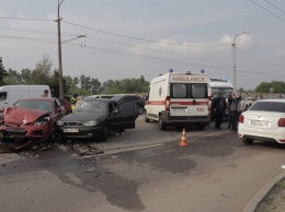 В Днепре столкнулись Opel и Daewoo Lanos: есть погибшие