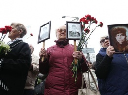 В Киеве началась акция "Бессмертный полк"