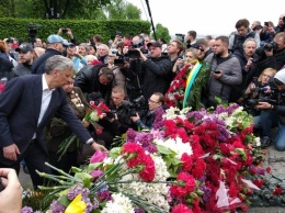 Юрий Бойко: 9 Мая всегда будет Днем Победы для украинского народа