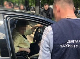 Замначальника ГФС Ровенской области попалась на взятке