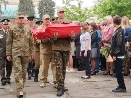 В Томаковке на Днепропетровщине перезахоронили 13 неизвестных солдат Второй мировой