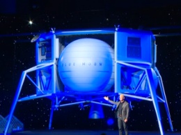 Джефф Безос показал корабль на котором США вернутся на Луну