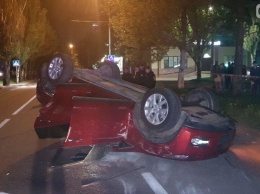 Водителем перевернувшейся "Mazda" в Николаеве оказался Паралимпийский чемпион, - ФОТО