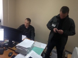 СБУ разоблачила сотрудника спецподразделения КОРД, продававшего закрытую информацию таможни