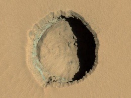 Марс пустой внутри: NASA ищет вход в «подземное царство» пришельцев - уфолог