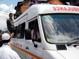 В Индии в аварию попал свадебный автобус: 15 жертв