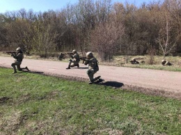 В Харькове курсантов вуза вывели на полигон